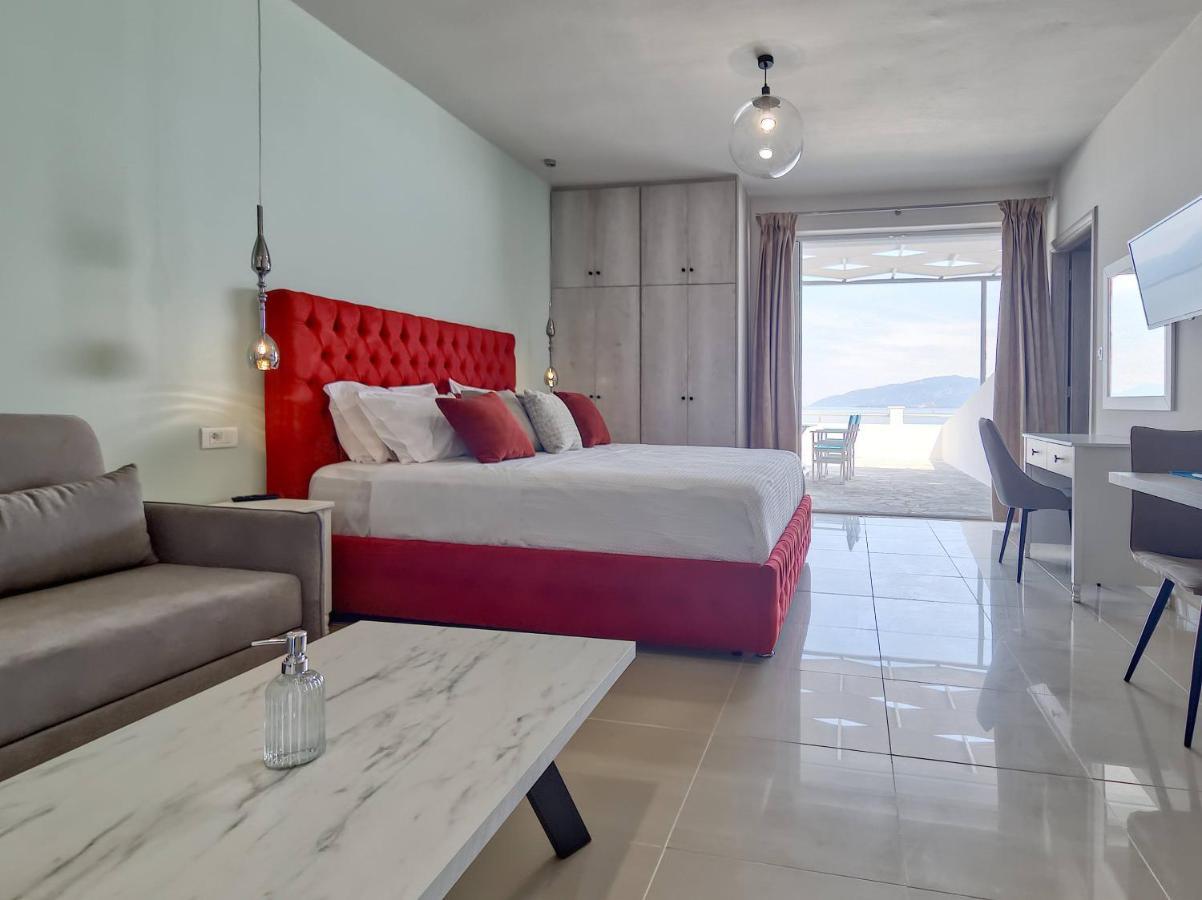 Epipleon Luxury Suites -102- Δωμάτιο 45Τμ Με Βεράντα 35Τμ Μπροστά Στη Θάλασσα Nafpaktos Zewnętrze zdjęcie