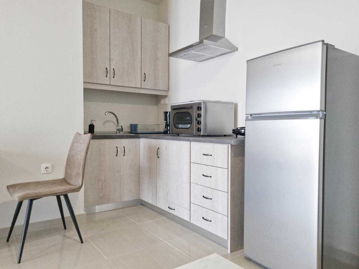 Epipleon Luxury Suites -102- Δωμάτιο 45Τμ Με Βεράντα 35Τμ Μπροστά Στη Θάλασσα Nafpaktos Zewnętrze zdjęcie