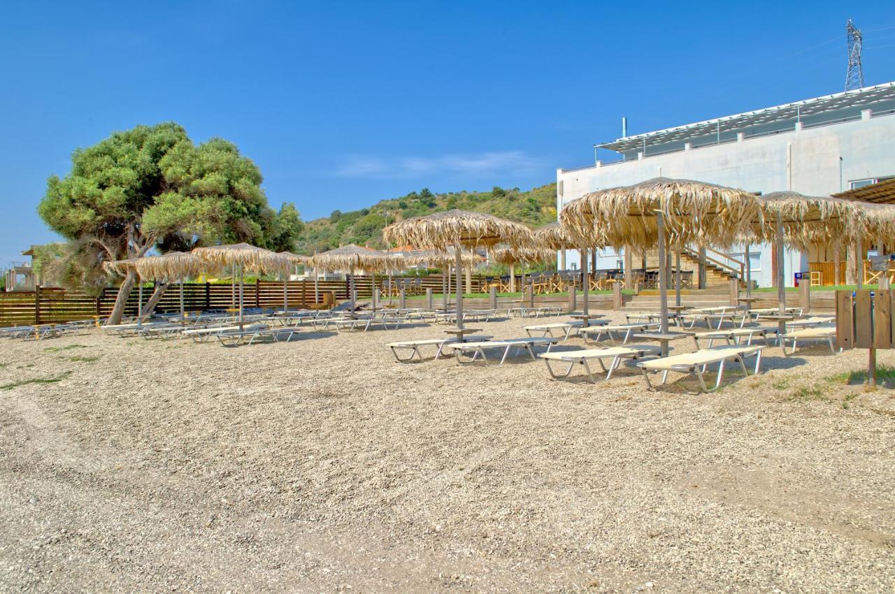 Epipleon Luxury Suites -102- Δωμάτιο 45Τμ Με Βεράντα 35Τμ Μπροστά Στη Θάλασσα Nafpaktos Zewnętrze zdjęcie